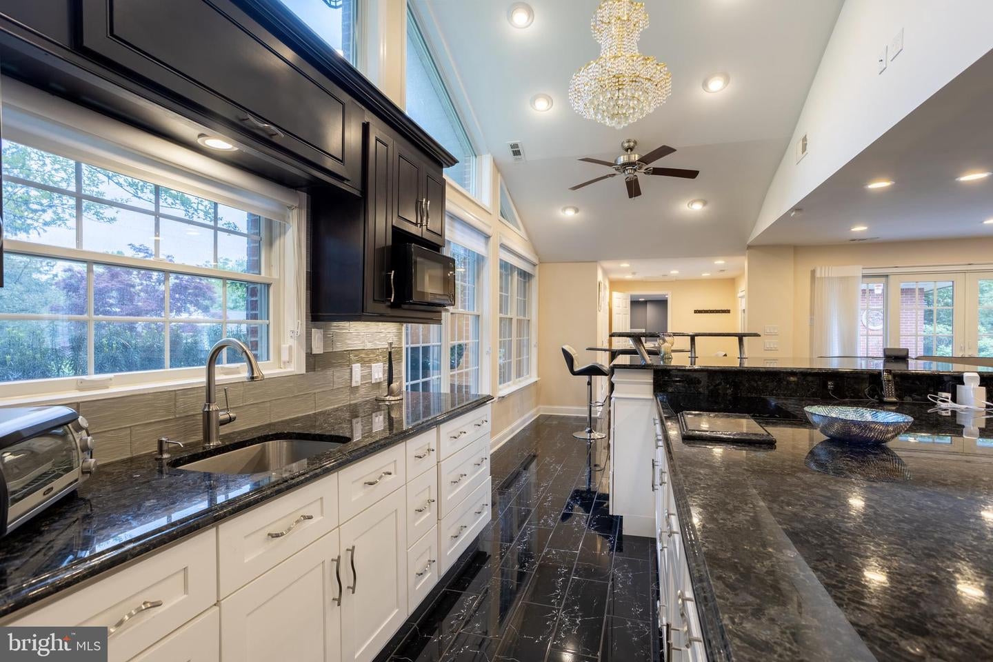 Baltimore, Maryland, 21208, United States, 7 Bedrooms Bedrooms, ,7 BathroomsBathrooms,Residential,Active,2043436