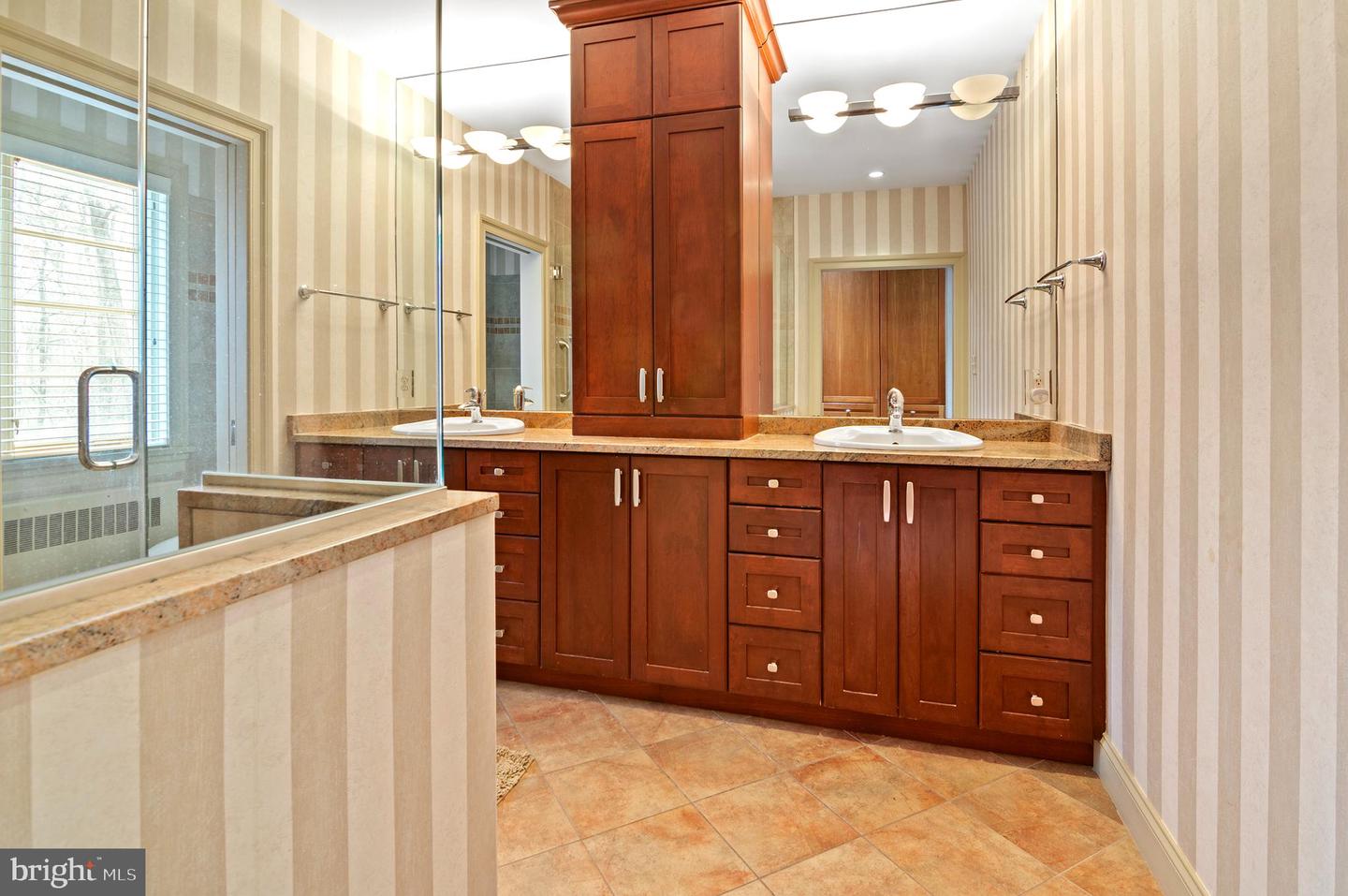 Owings Mills, Maryland, 21117, United States, 5 Bedrooms Bedrooms, ,4 BathroomsBathrooms,Residential,Active,1971806