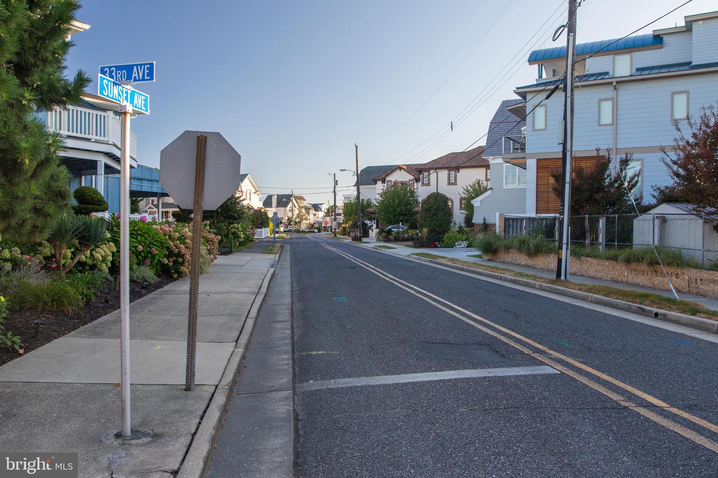 Longport, New Jersey, 08403, United States, 3 Bedrooms Bedrooms, ,2 BathroomsBathrooms,Residential,Active,1936141