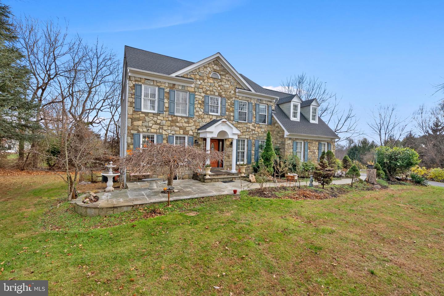 Gaithersburg, Maryland, 20879, United States, 5 Bedrooms Bedrooms, ,5 BathroomsBathrooms,Residential,Active,1999190