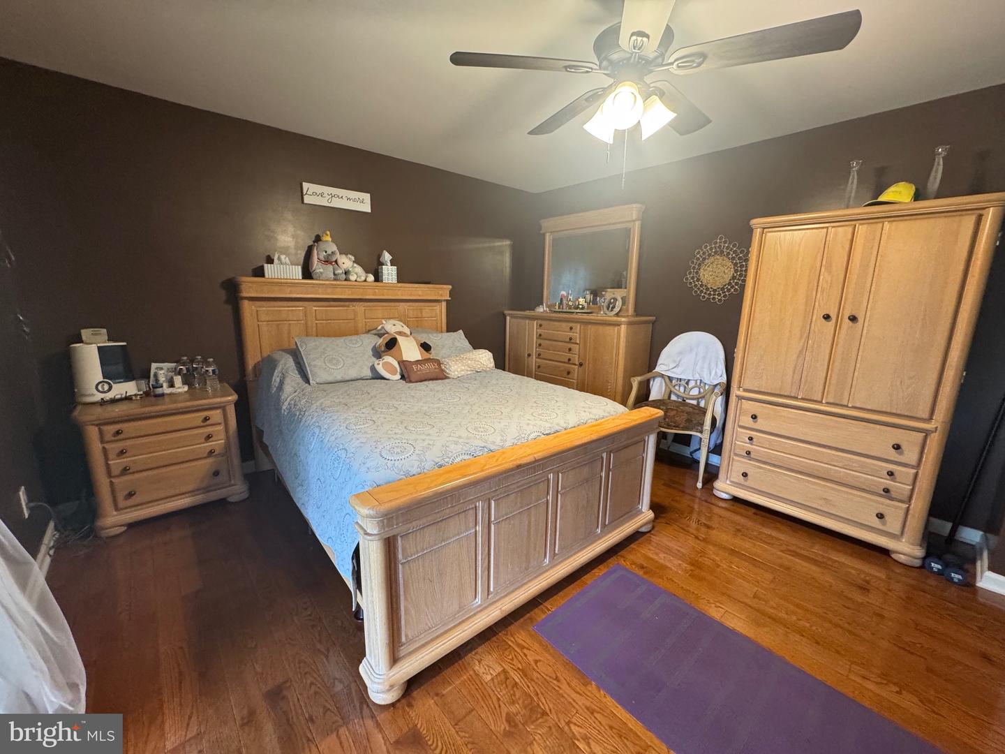 Delanco, New Jersey, 08075, United States, 5 Bedrooms Bedrooms, ,3 BathroomsBathrooms,Residential,Active,1914605