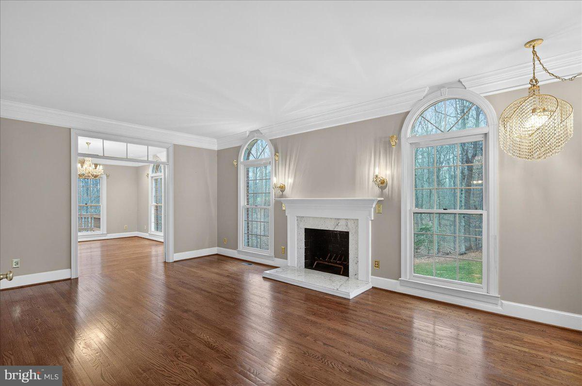 Clifton, Virginia, 20124, United States, 5 Bedrooms Bedrooms, ,6 BathroomsBathrooms,Residential,Active,2025639
