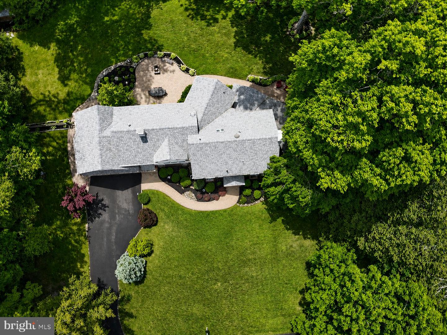 Yardley, Pennsylvania, 19067, United States, 5 Bedrooms Bedrooms, ,5 BathroomsBathrooms,Residential,Contingent,2045759