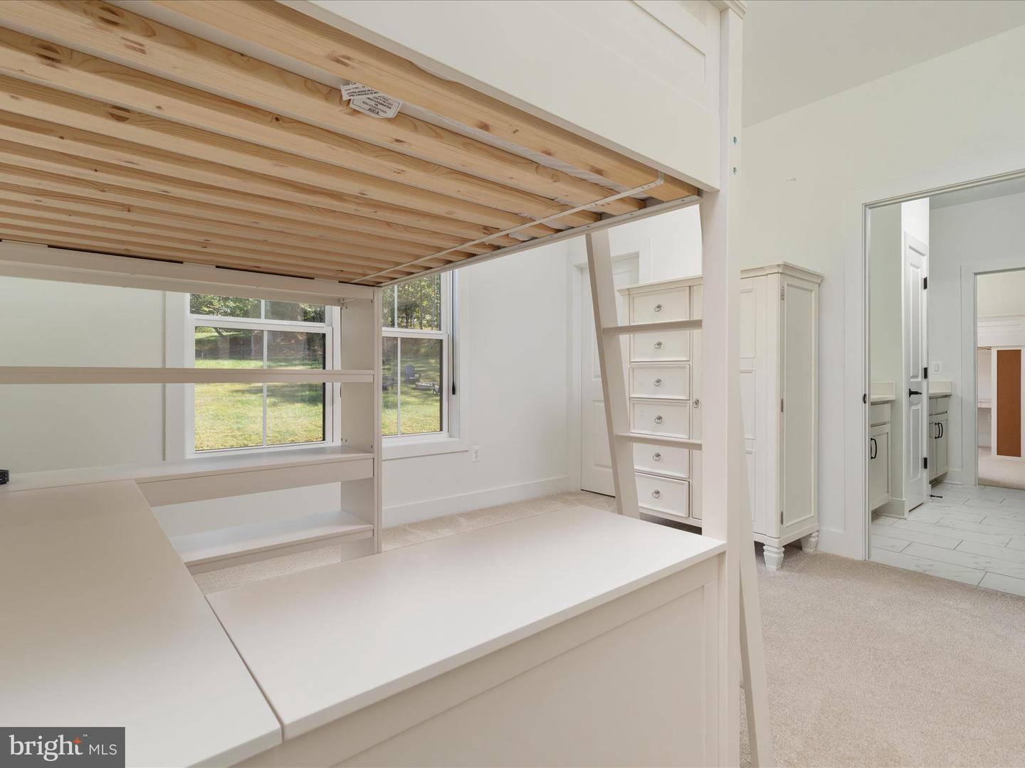 Oakton, Virginia, 22124, United States, 6 Bedrooms Bedrooms, ,6 BathroomsBathrooms,Residential,Active,1960120