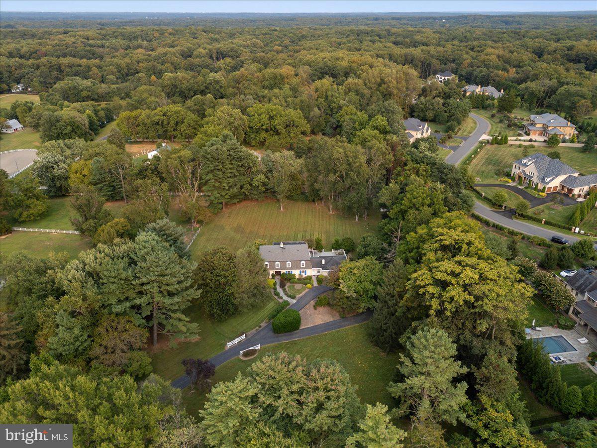 Great Falls, Virginia, 22066, United States, 5 Bedrooms Bedrooms, ,3 BathroomsBathrooms,Residential,Active,1941376