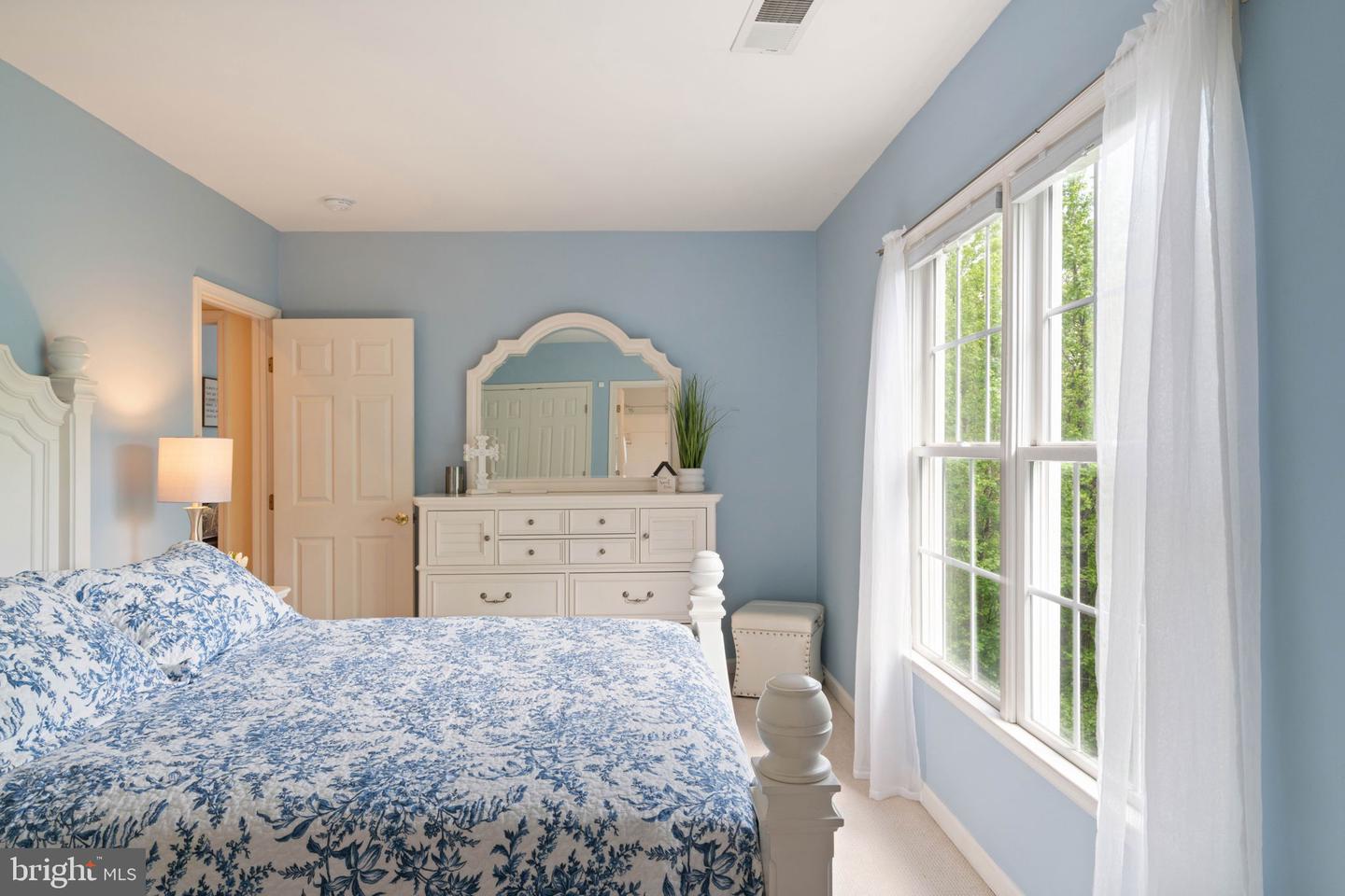 Springfield, Virginia, 22153, United States, 6 Bedrooms Bedrooms, ,6 BathroomsBathrooms,Residential,Active,2044593