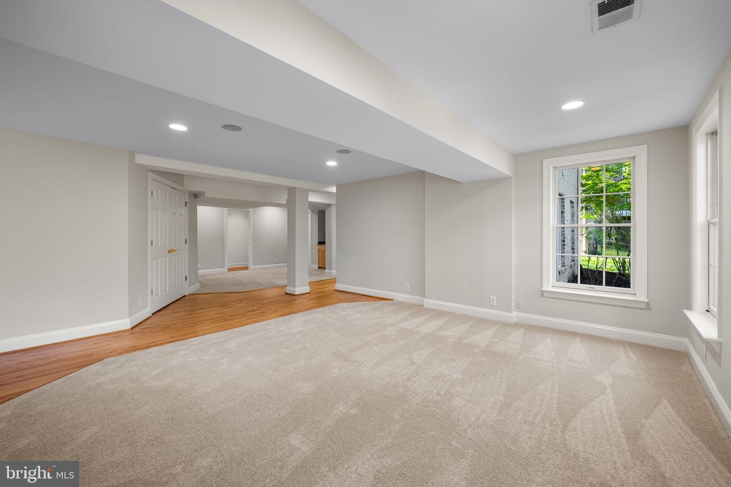 Ellicott City, Maryland, 21042, United States, 5 Bedrooms Bedrooms, ,5 BathroomsBathrooms,Residential,Pending,2045798