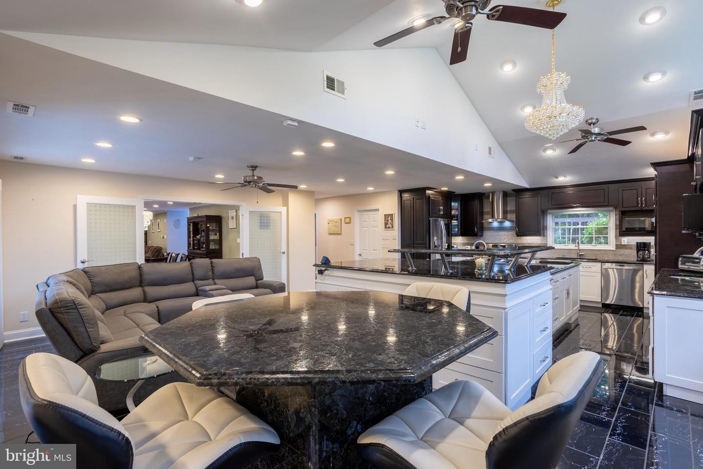 Baltimore, Maryland, 21208, United States, 7 Bedrooms Bedrooms, ,7 BathroomsBathrooms,Residential,Active,2043436