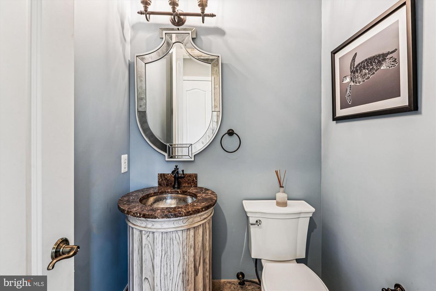 Leesburg, Virginia, 20175, United States, 5 Bedrooms Bedrooms, ,6 BathroomsBathrooms,Residential,Active,1987213