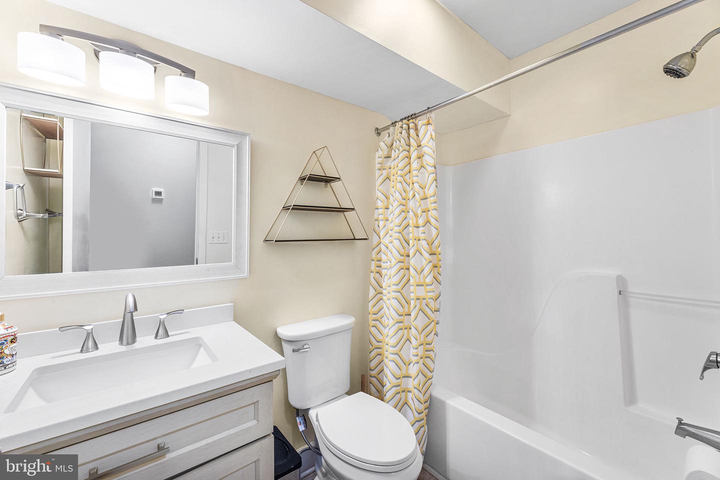 Fenwick Island, Delaware, 19944, United States, 6 Bedrooms Bedrooms, ,6 BathroomsBathrooms,Residential,Active,1973374