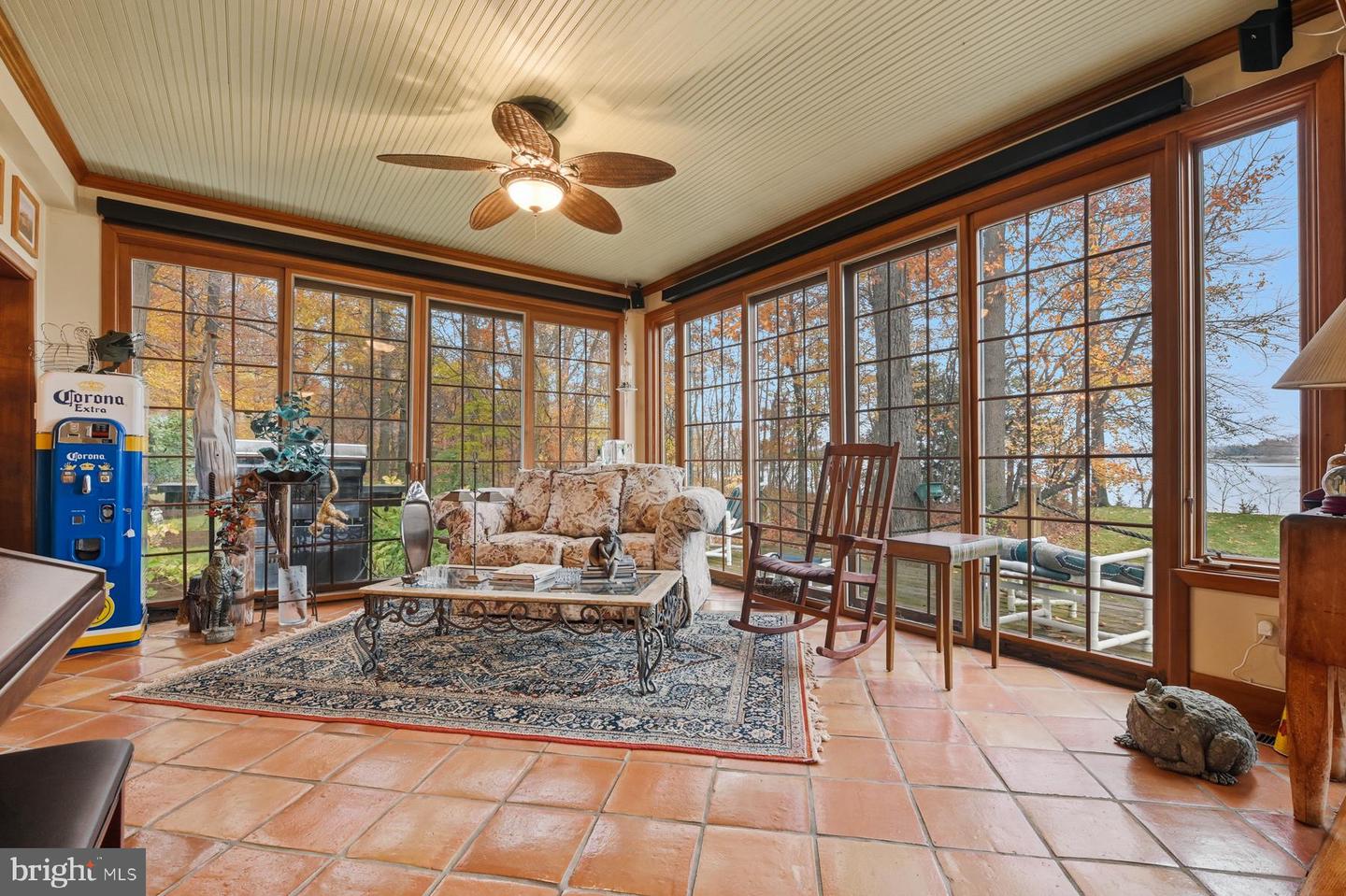 Queenstown, Maryland, 21658, United States, 4 Bedrooms Bedrooms, ,3 BathroomsBathrooms,Residential,Active,1998763