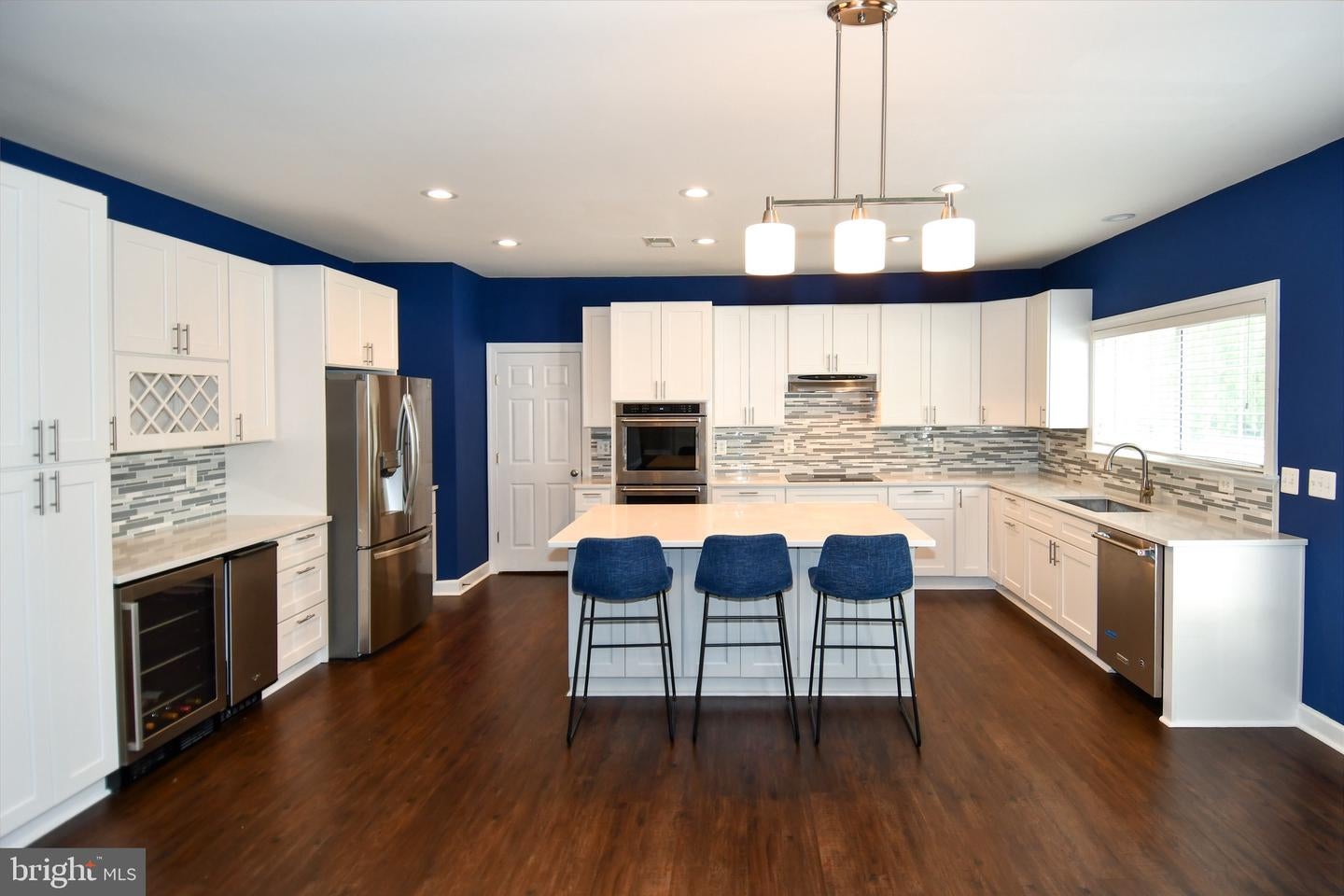 Ashburn, Virginia, 20147, United States, 6 Bedrooms Bedrooms, ,5 BathroomsBathrooms,Residential,Active,1914776