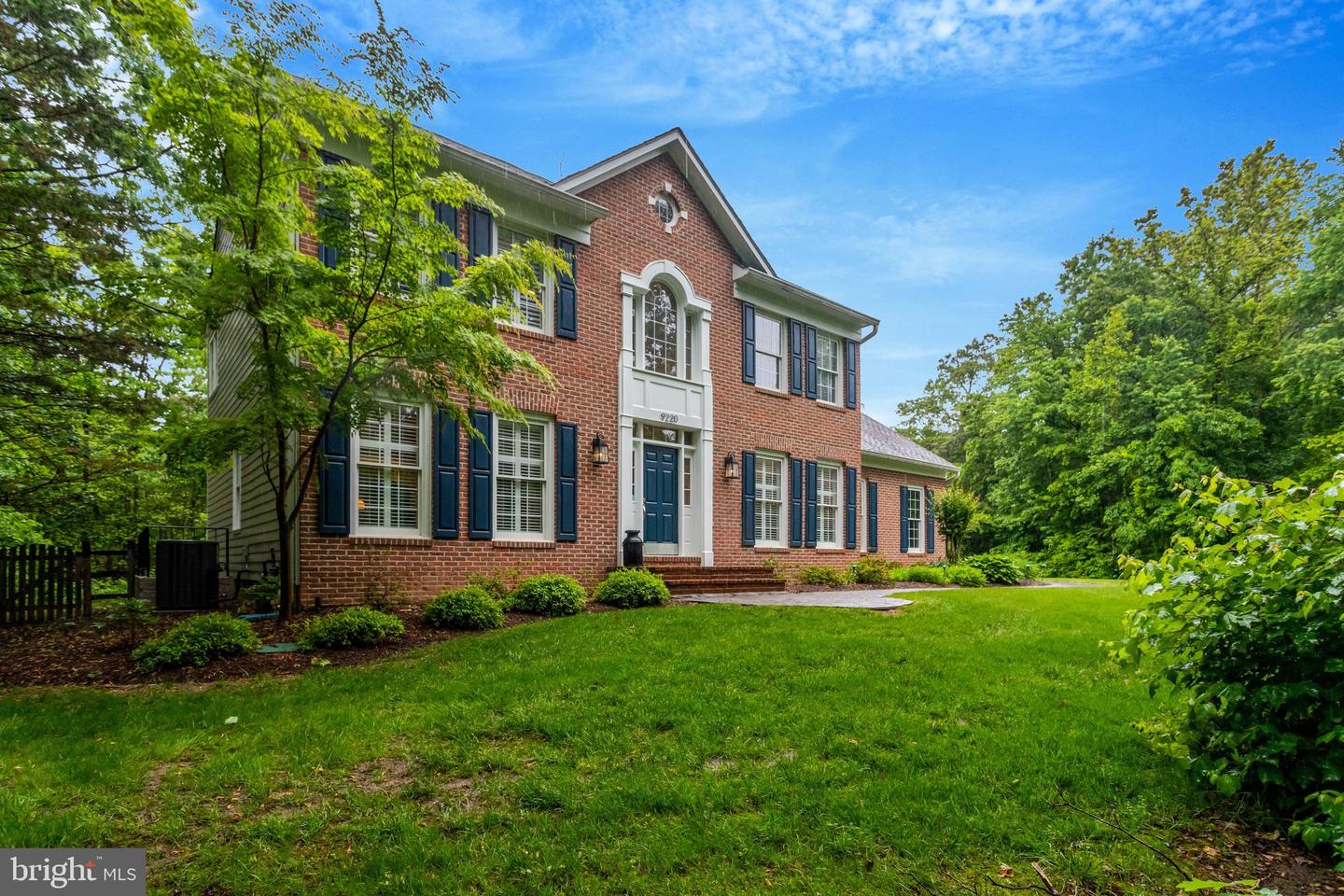 Lorton, Virginia, 22079, United States, 4 Bedrooms Bedrooms, ,4 BathroomsBathrooms,Residential,Active,2045767