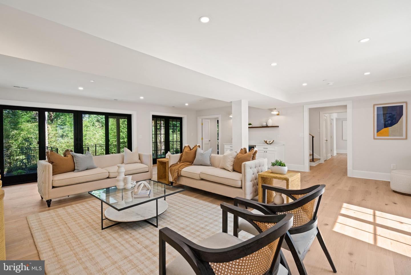 Washington, District Of Columbia, 20016, United States, 6 Bedrooms Bedrooms, ,8 BathroomsBathrooms,Residential,Active,1934802
