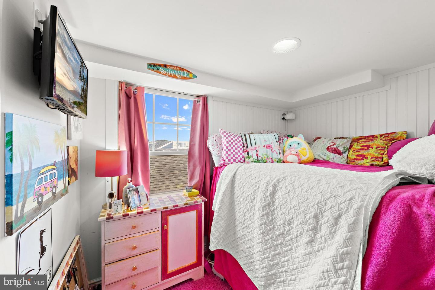 Beach Haven, New Jersey, 08008, United States, 5 Bedrooms Bedrooms, ,4 BathroomsBathrooms,Residential,Active,1941132