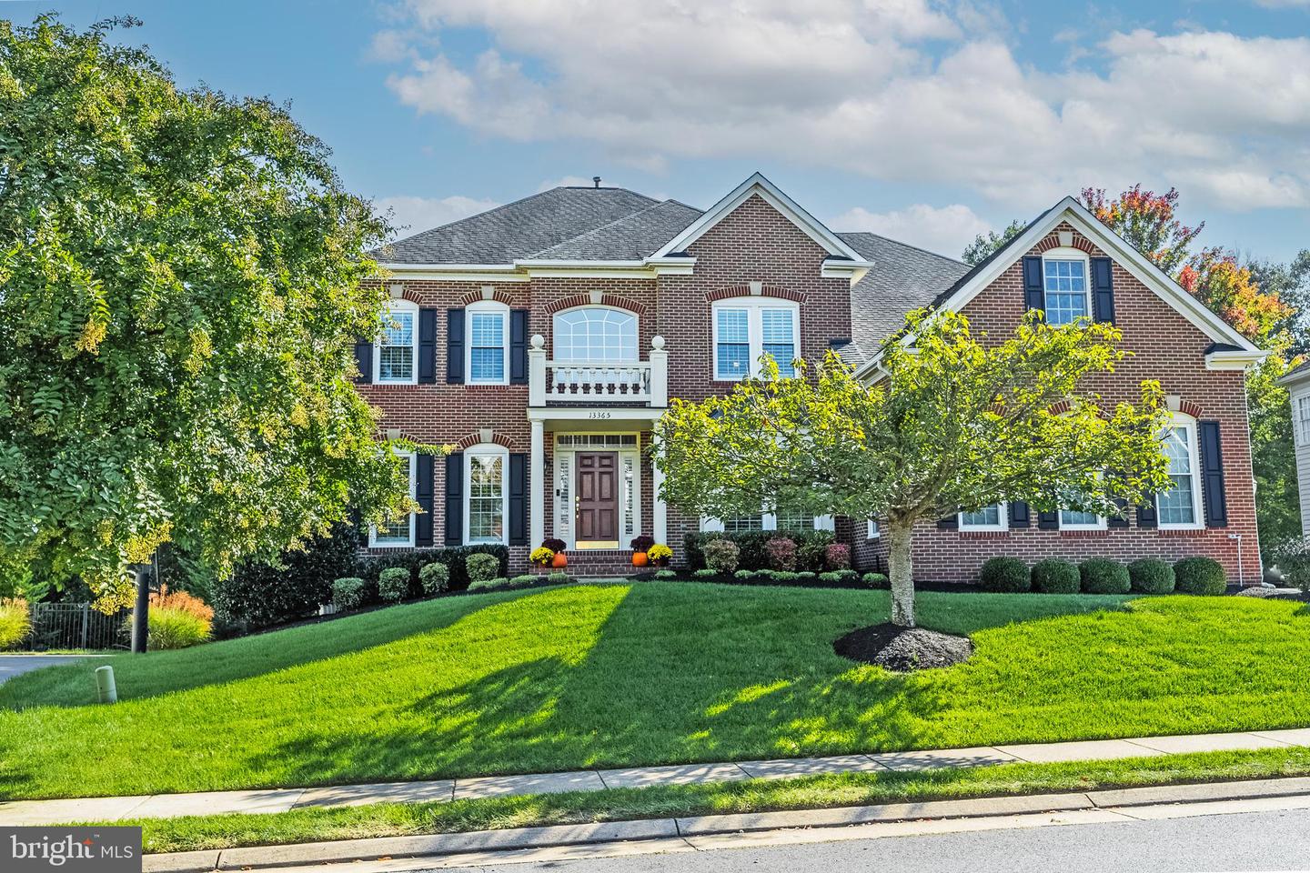 Haymarket, Virginia, 20169, United States, 5 Bedrooms Bedrooms, ,5 BathroomsBathrooms,Residential,Active,1961953