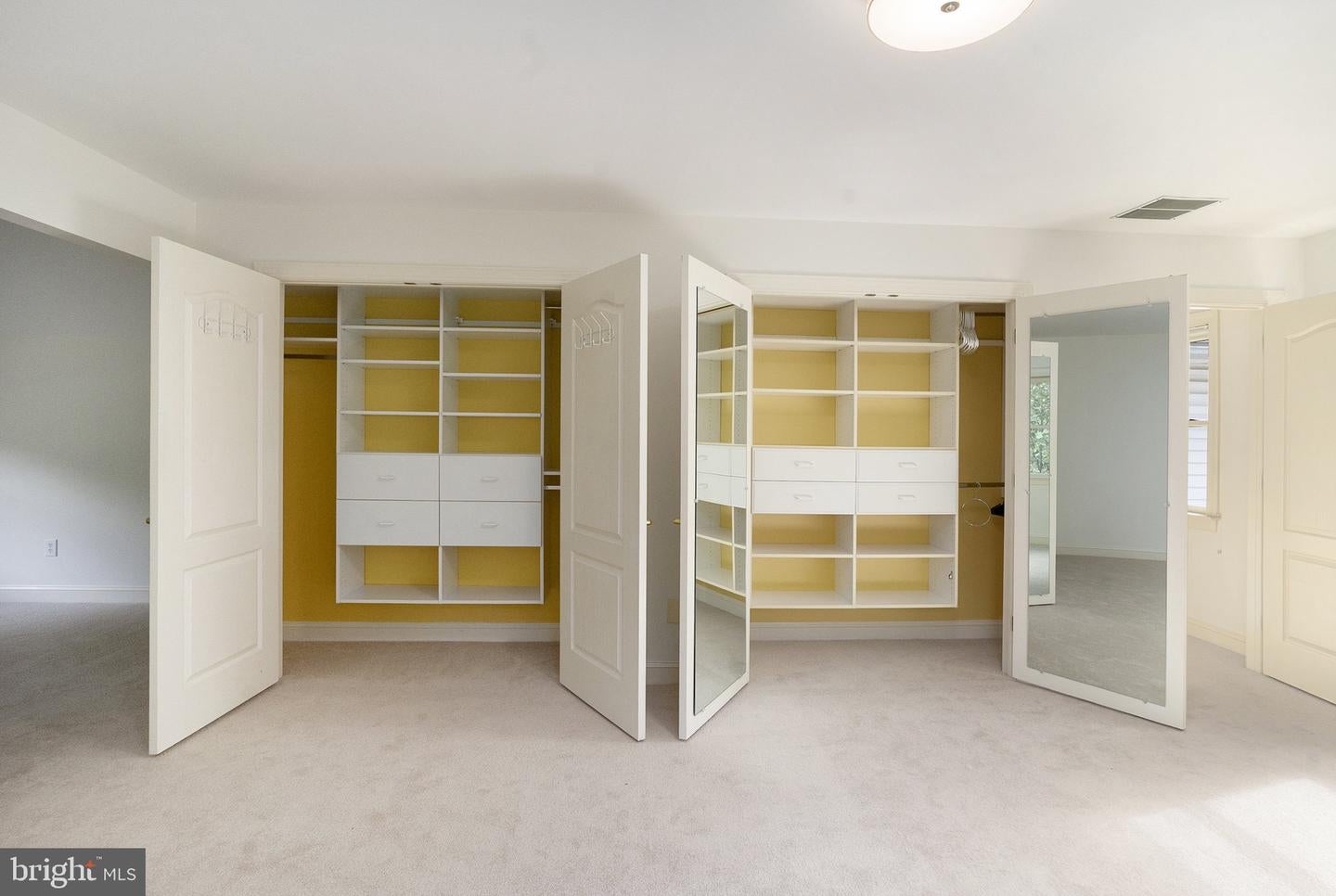 Sellersville, Pennsylvania, 18960, United States, 10 Bedrooms Bedrooms, ,7 BathroomsBathrooms,Residential,Active,1965847