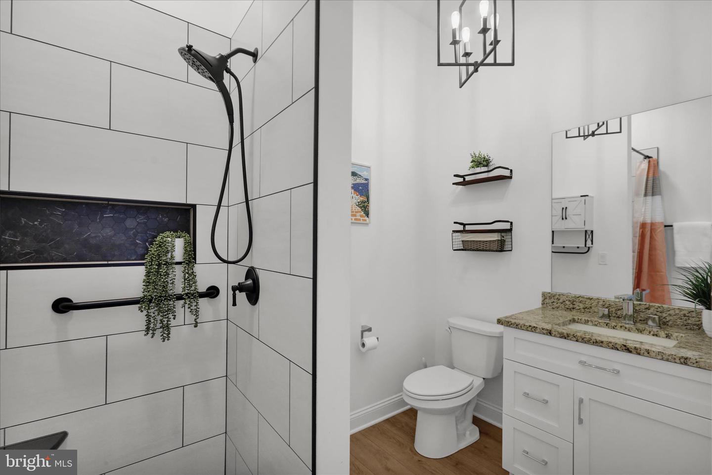 Lititz, Pennsylvania, 17543, United States, 5 Bedrooms Bedrooms, ,6 BathroomsBathrooms,Residential,Active,2045017