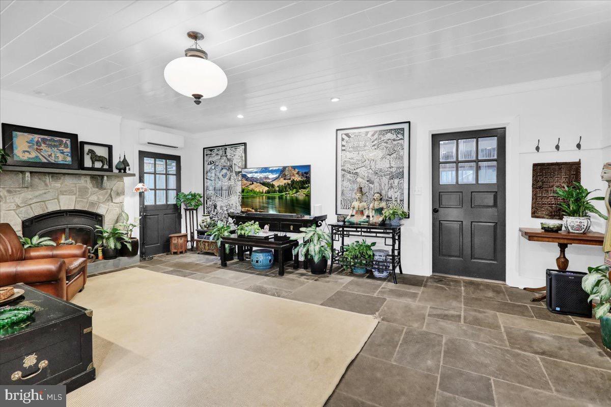 Lancaster, Pennsylvania, 17603, United States, 4 Bedrooms Bedrooms, ,3 BathroomsBathrooms,Residential,Active,1936456