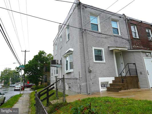 2561 S DEWEY ST, PHILADELPHIA, PA 19142, photo 2 of 26