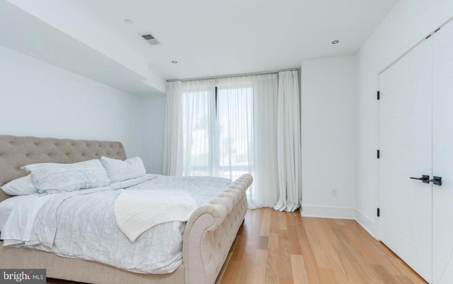 Philadelphia, Pennsylvania, 19125, United States, 4 Bedrooms Bedrooms, ,4 BathroomsBathrooms,Residential,Active,2008922