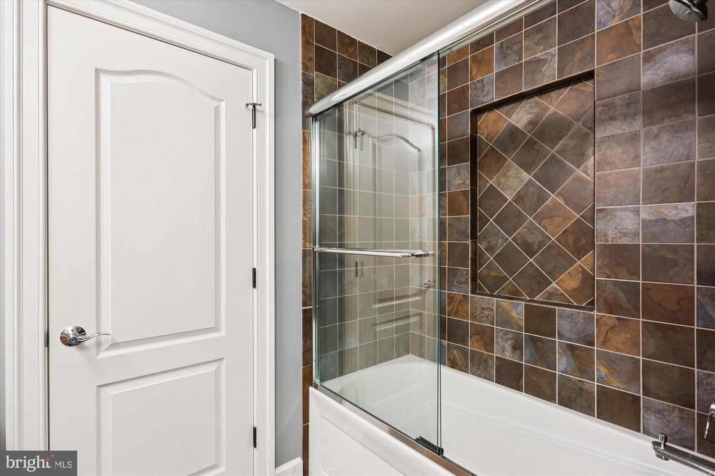 Olney, Maryland, 20832, United States, 4 Bedrooms Bedrooms, ,3 BathroomsBathrooms,Residential,Active,1969632