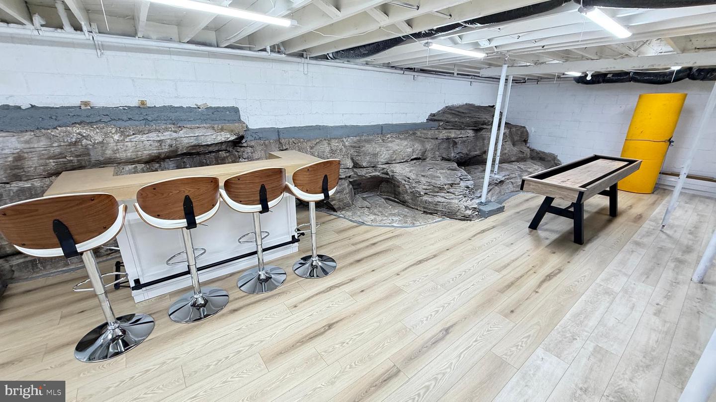 Lakeville, Pennsylvania, 18438, United States, 4 Bedrooms Bedrooms, ,2 BathroomsBathrooms,Residential,Active,2007650