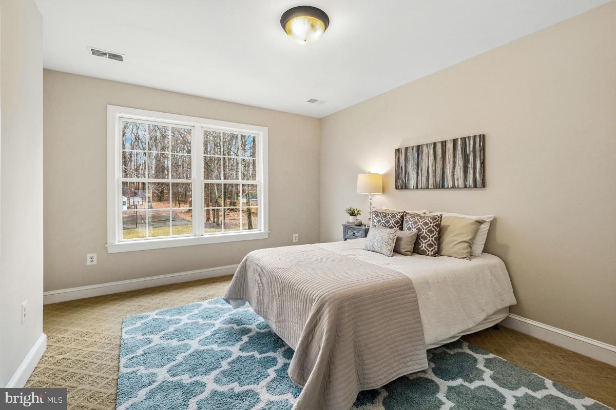 Fairfax, Virginia, 22030, United States, 5 Bedrooms Bedrooms, ,6 BathroomsBathrooms,Residential,Active,2008336