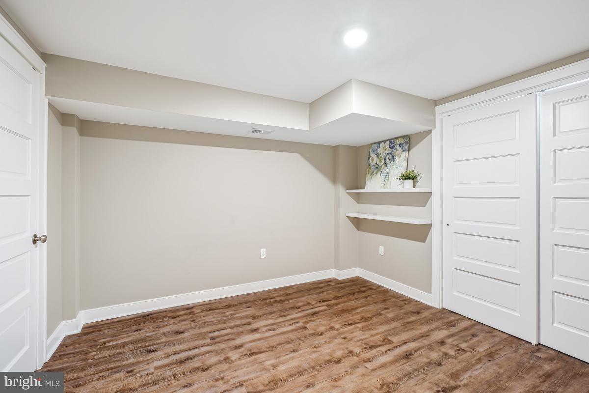 Alexandria, Virginia, 22308, United States, 3 Bedrooms Bedrooms, ,3 BathroomsBathrooms,Residential,Active,2006768