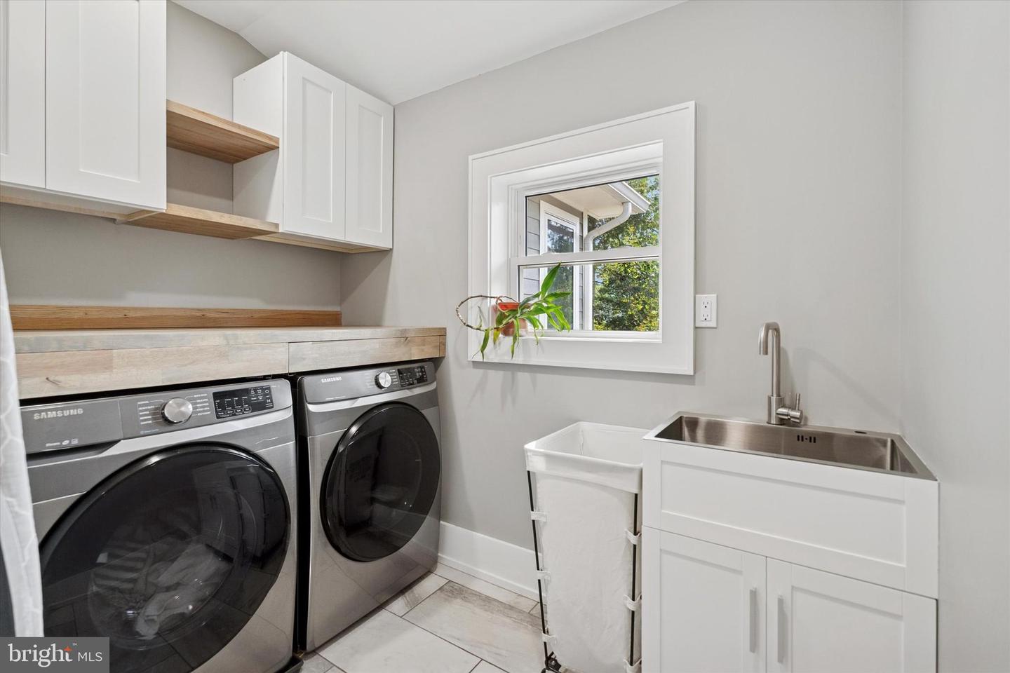 Newtown Square, Pennsylvania, 19073, United States, 4 Bedrooms Bedrooms, ,4 BathroomsBathrooms,Residential,Active,1959509