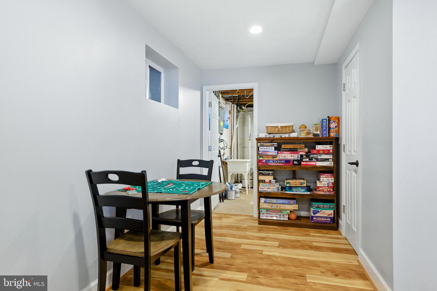 Annandale, Virginia, 22003, United States, 4 Bedrooms Bedrooms, ,4 BathroomsBathrooms,Residential,Active,1900183