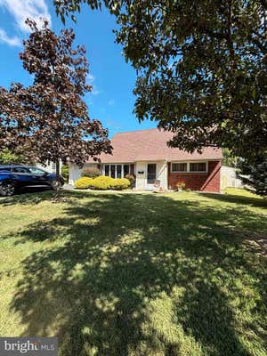 131 HEDGE RD, LEVITTOWN, PA 19056 - Image 1