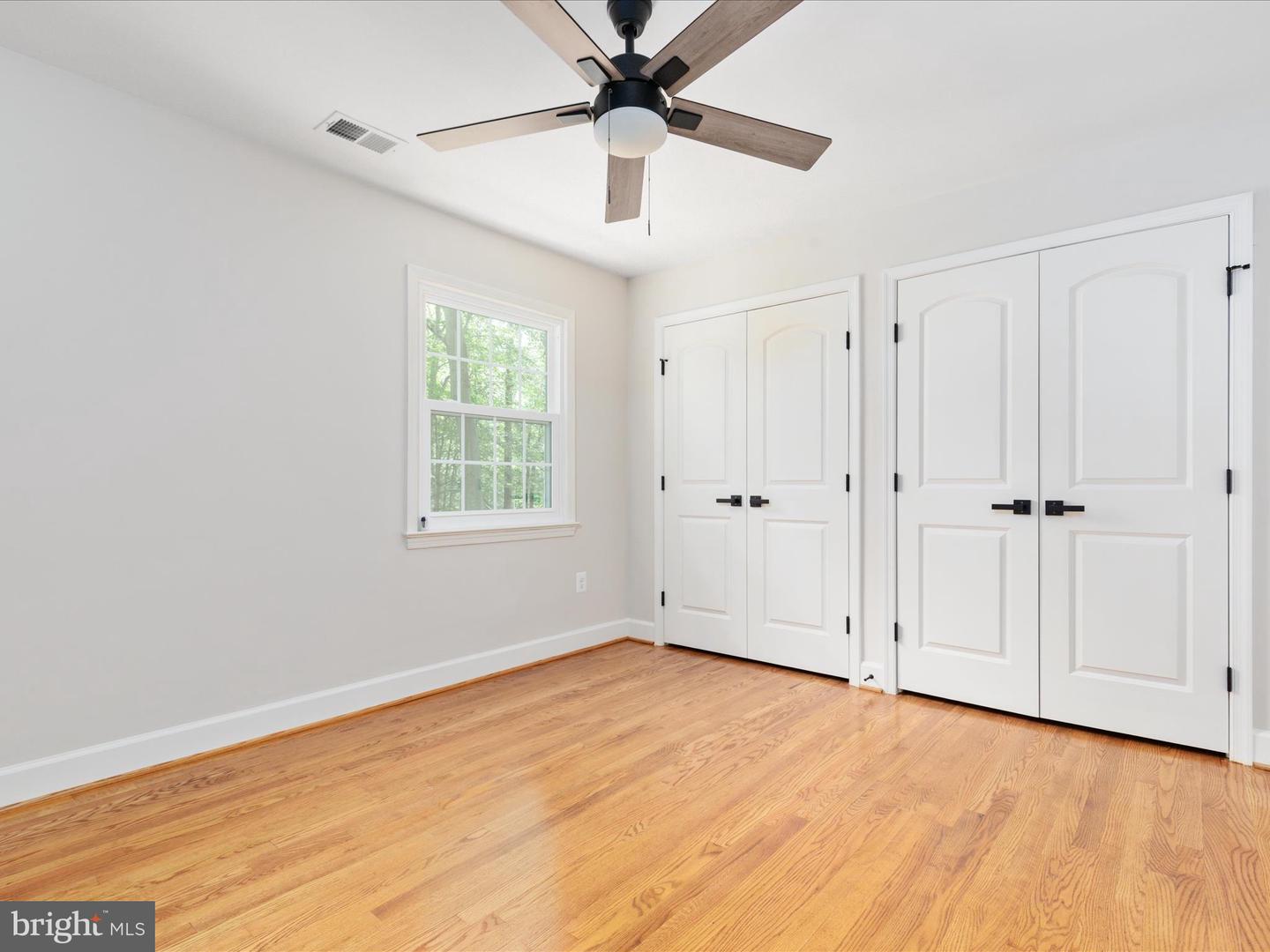 Clifton, Virginia, 20124, United States, 5 Bedrooms Bedrooms, ,5 BathroomsBathrooms,Residential,Active,1998598