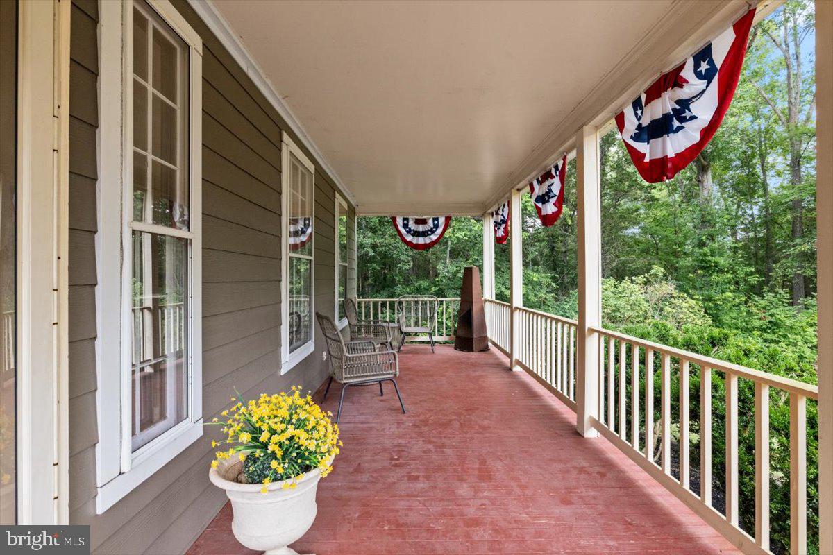 Nokesville, Virginia, 20181, United States, 4 Bedrooms Bedrooms, ,4 BathroomsBathrooms,Residential,Active,1909876