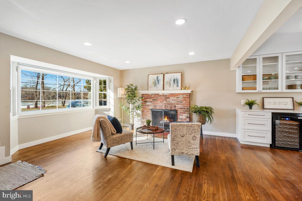 Alexandria, Virginia, 22308, United States, 3 Bedrooms Bedrooms, ,3 BathroomsBathrooms,Residential,Active,2006768