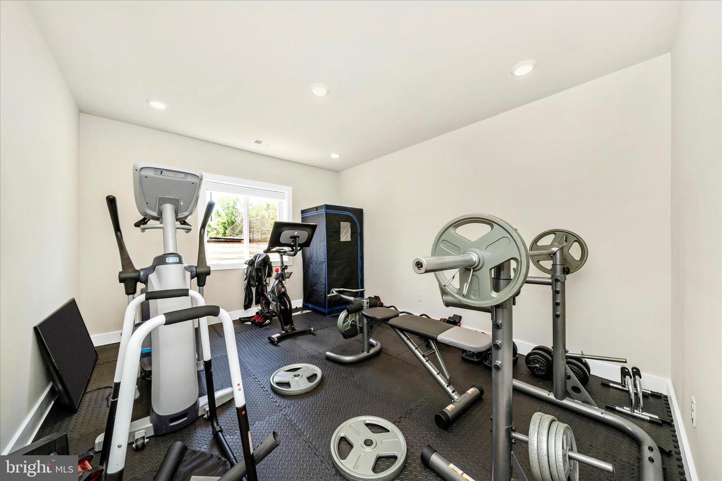 Germantown, Maryland, 20874, United States, 7 Bedrooms Bedrooms, ,6 BathroomsBathrooms,Residential,Active,2045016