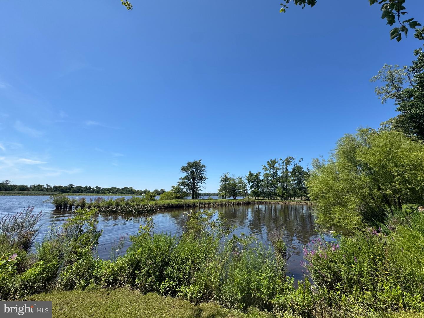 Delanco, New Jersey, 08075, United States, 5 Bedrooms Bedrooms, ,3 BathroomsBathrooms,Residential,Active,1914605