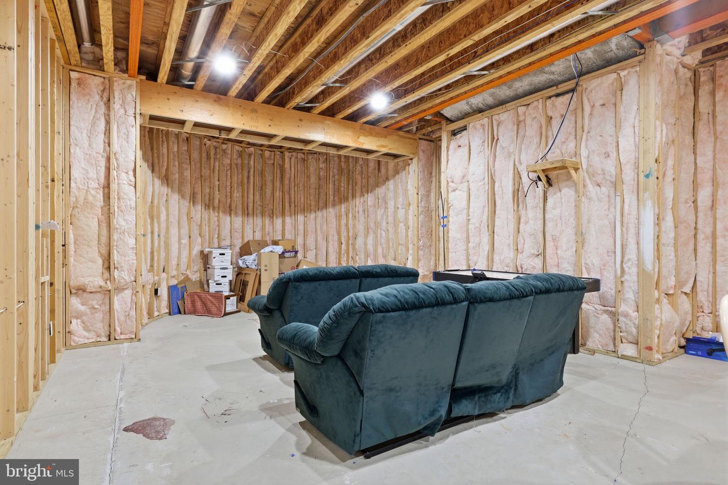 Perched at the pinnacle of an exclusive Upper Makefield Township encla – image 77