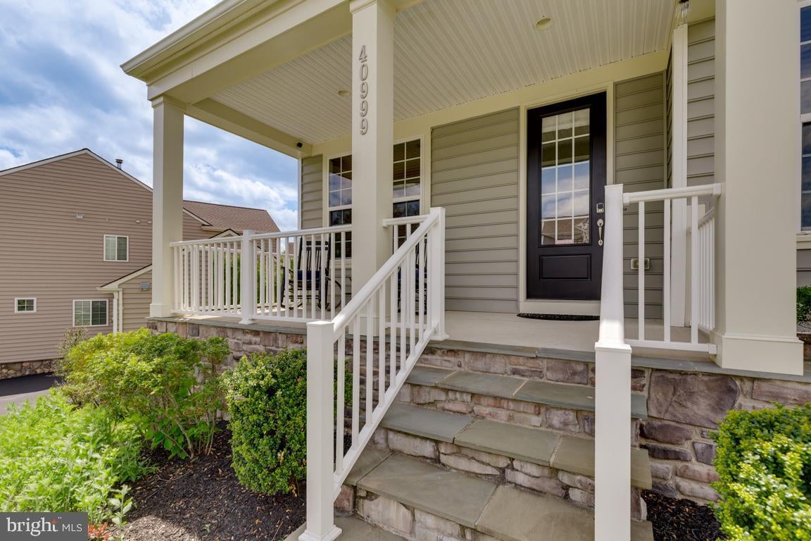 Leesburg, Virginia, 20175, United States, 5 Bedrooms Bedrooms, ,6 BathroomsBathrooms,Residential,Active,1905104