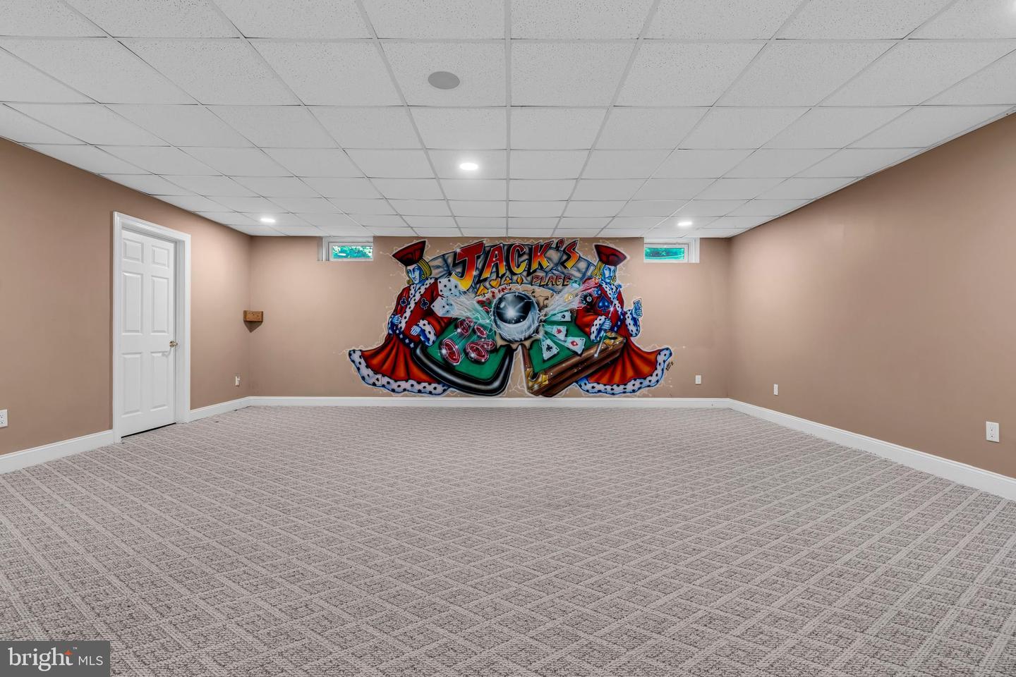 Farmingdale, New Jersey, 07727, United States, ,6 BathroomsBathrooms,Residential,Active,1868131