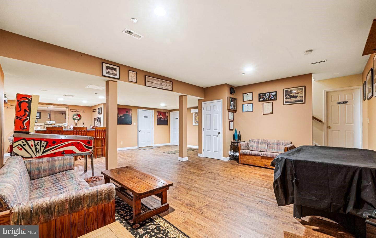 Chalfont, Pennsylvania, 18914, United States, 5 Bedrooms Bedrooms, ,4 BathroomsBathrooms,Residential,Active,1936623