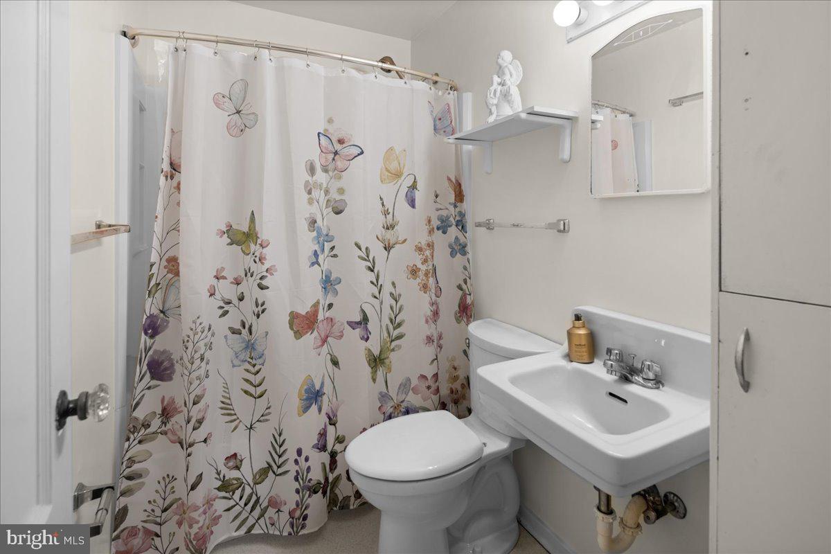 Princeton, New Jersey, 08540, United States, 6 Bedrooms Bedrooms, ,7 BathroomsBathrooms,Residential,Active,2011847