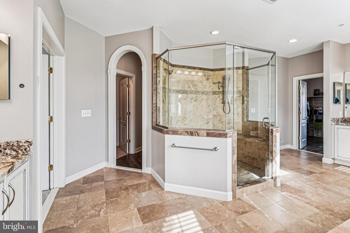 Leesburg, Virginia, 20175, United States, 5 Bedrooms Bedrooms, ,6 BathroomsBathrooms,Residential,Active,1987213