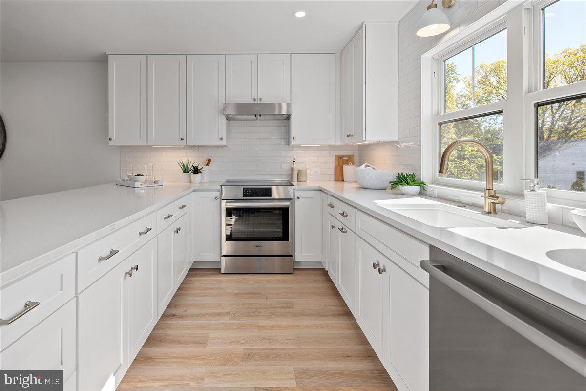 Arlington, Virginia, 22201, United States, 4 Bedrooms Bedrooms, ,5 BathroomsBathrooms,Residential,Active,2011879