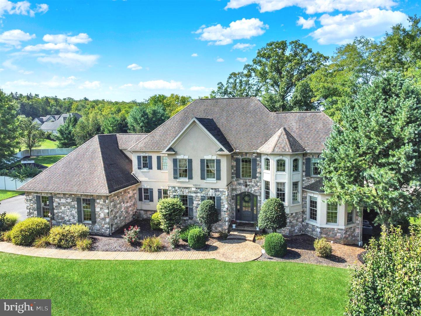 Mechanicsburg, Pennsylvania, 17050, United States, 4 Bedrooms Bedrooms, ,6 BathroomsBathrooms,Residential,Active,1941336