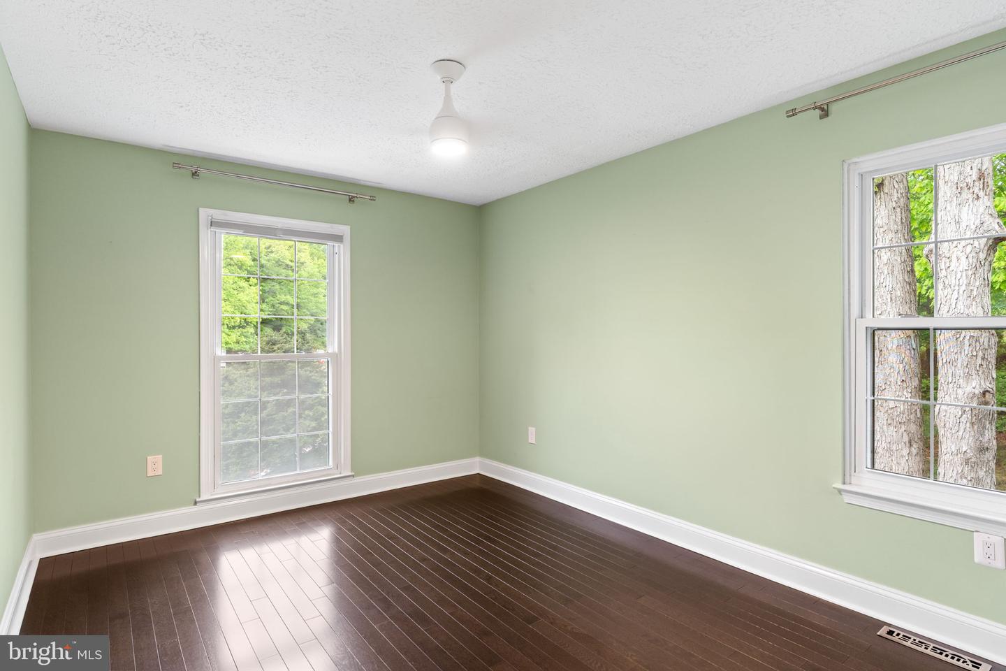 Reston, Virginia, 20191, United States, 3 Bedrooms Bedrooms, ,3 BathroomsBathrooms,Residential,Active,2044995