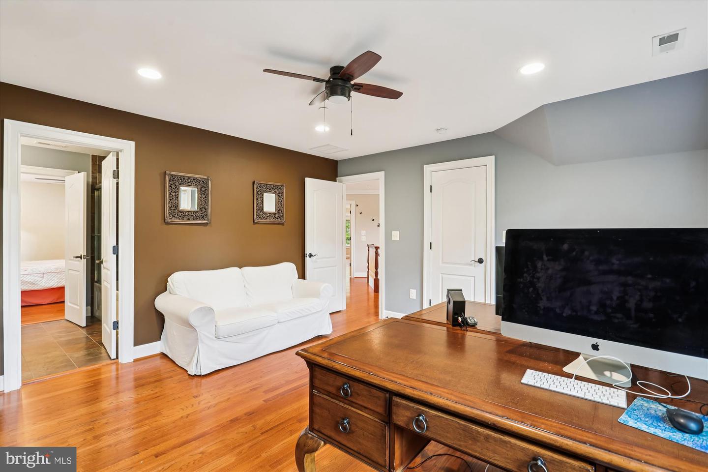 Olney, Maryland, 20832, United States, 4 Bedrooms Bedrooms, ,3 BathroomsBathrooms,Residential,Active,1969632