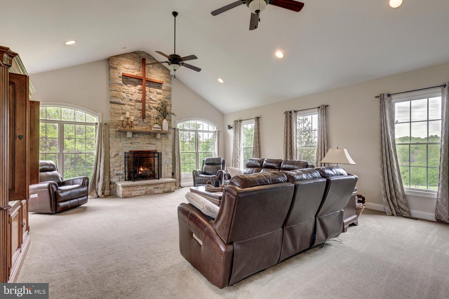 New Windsor, Maryland, 21776, United States, ,5 BathroomsBathrooms,Residential,Active,1829926