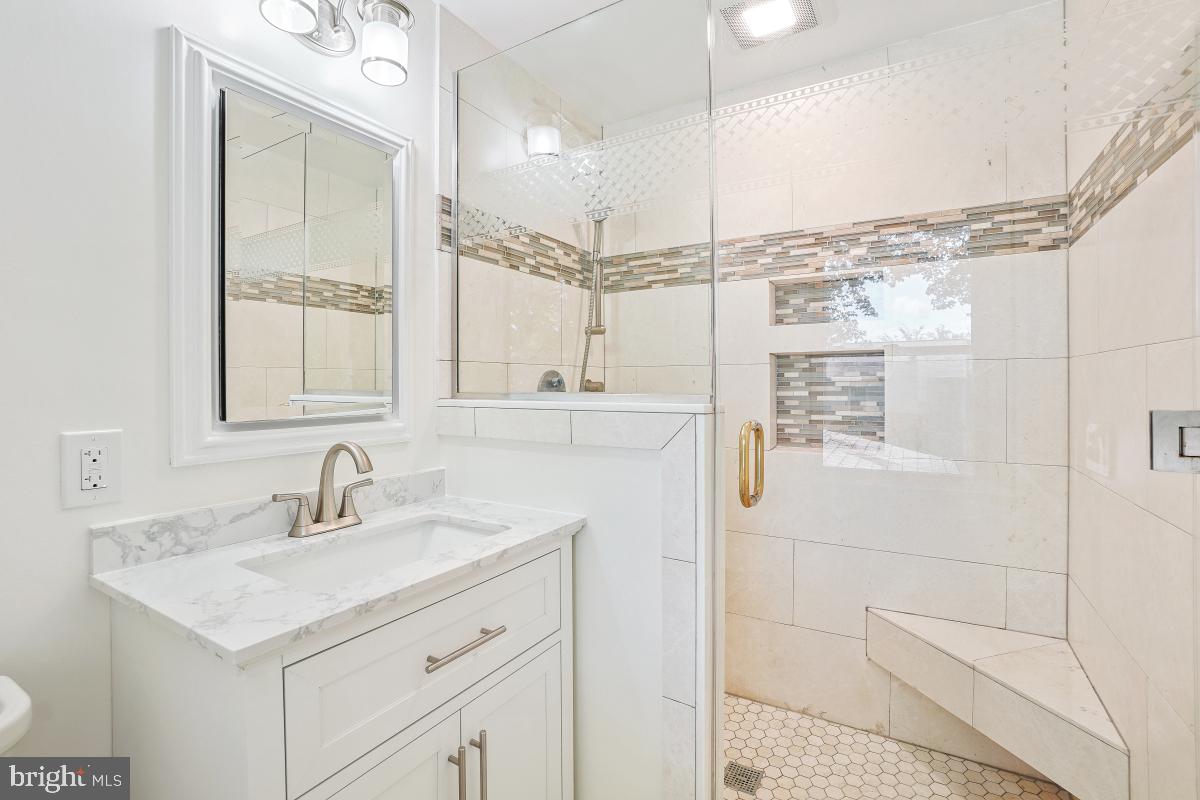 Potomac, Maryland, 20854, United States, 4 Bedrooms Bedrooms, ,3 BathroomsBathrooms,Residential,Active,1889030