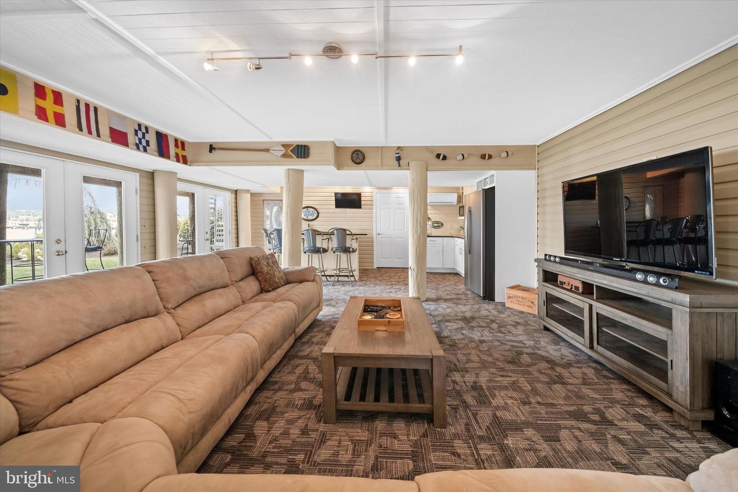Chesapeake City, Maryland, 21915, United States, 3 Bedrooms Bedrooms, ,4 BathroomsBathrooms,Residential,Active,1914604